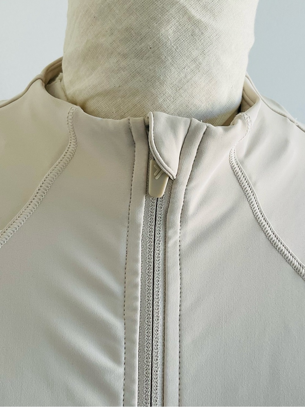 Old Navy ACTIVE POWERSOFT Full Zip Lightweight Athletic Jacket Sz: L. NWOT - Picture 4 of 9